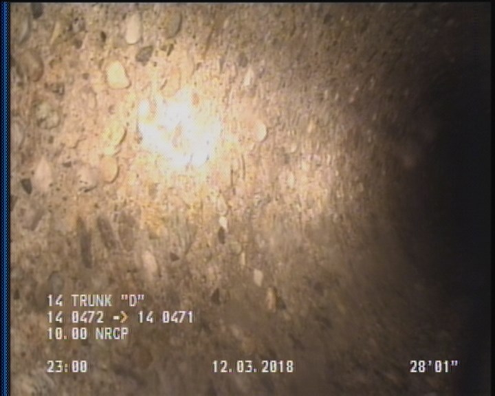 Surface Aggregate Projecting, from 08 to 04 o'clock, within 8 inches of joint: YES, Start