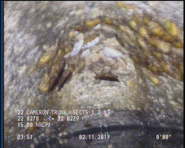 Surface Aggregate Projecting, from 09 to 03 o'clock, within 8 inches of joint: YES