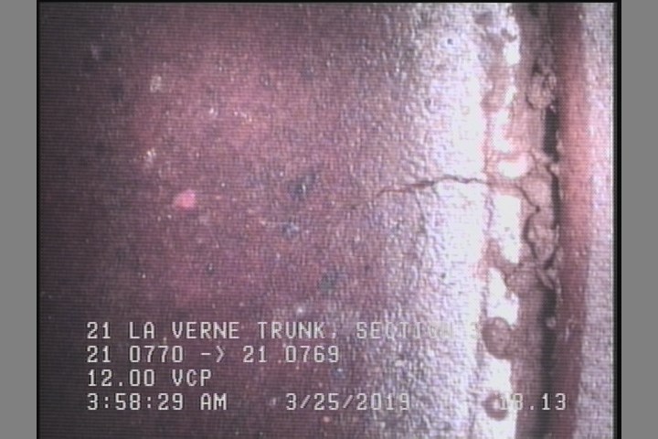 Crack Multiple, from 09 to 03 o'clock, within 8 inches of joint: YES