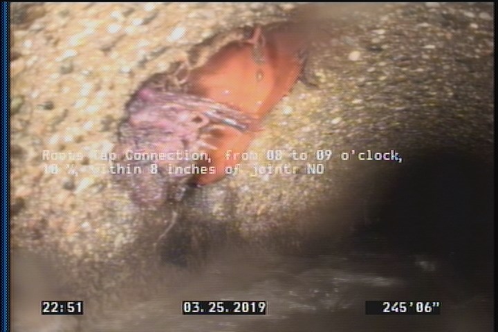 Roots Tap Connection, from 08 to 09 o'clock, 10 %, within 8 inches of joint: NO