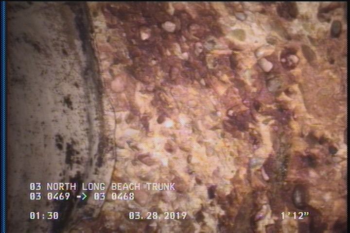 Surface Aggregate Projecting, from 09 to 03 o'clock, within 8 inches of joint: YES