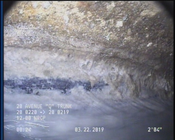 Deposits Attached Grease, 5 %of cross sectional area, from 04 to 08 o'clock, , within 8 inches of joint: YES, Start