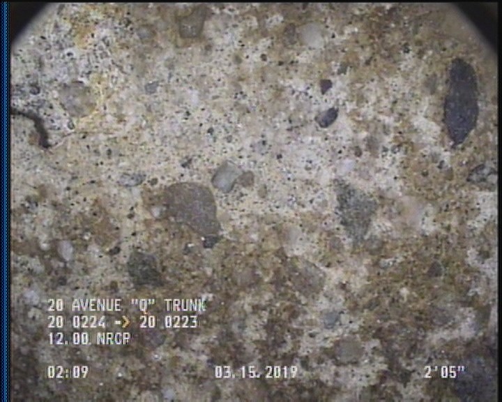 Surface Aggregate Projecting, from 08 to 04 o'clock, within 8 inches of joint: YES, Start
