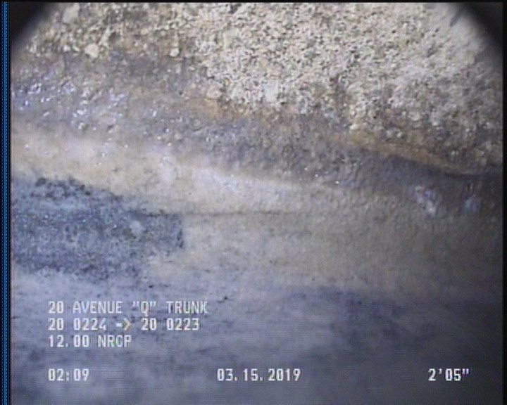 Deposits Attached Grease, 5 %of cross sectional area, from 04 to 08 o'clock, , within 8 inches of joint: YES, Start