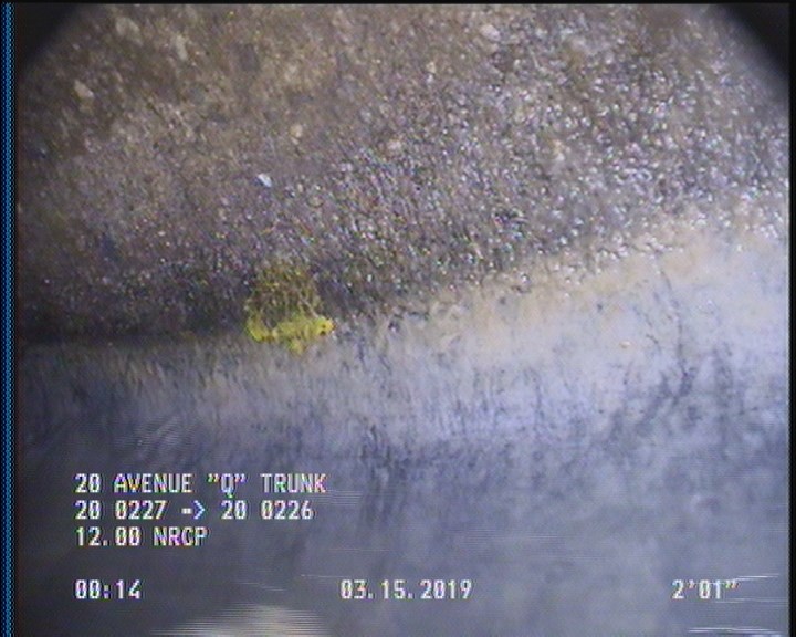 Deposits Attached Grease, 5 %of cross sectional area, from 04 to 08 o'clock, , within 8 inches of joint: YES, Start