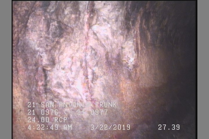 Surface Reinforcement Visible, from 10 to 02 o'clock, within 8 inches of joint: YES