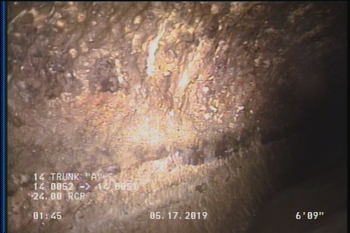 Surface Spalling, from 10 to 02 o'clock, within 8 inches of joint: YES, Start