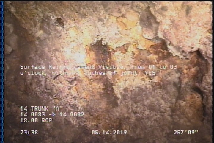 Surface Reinforcement Visible, from 01 to 03 o'clock, within 8 inches of joint: YES