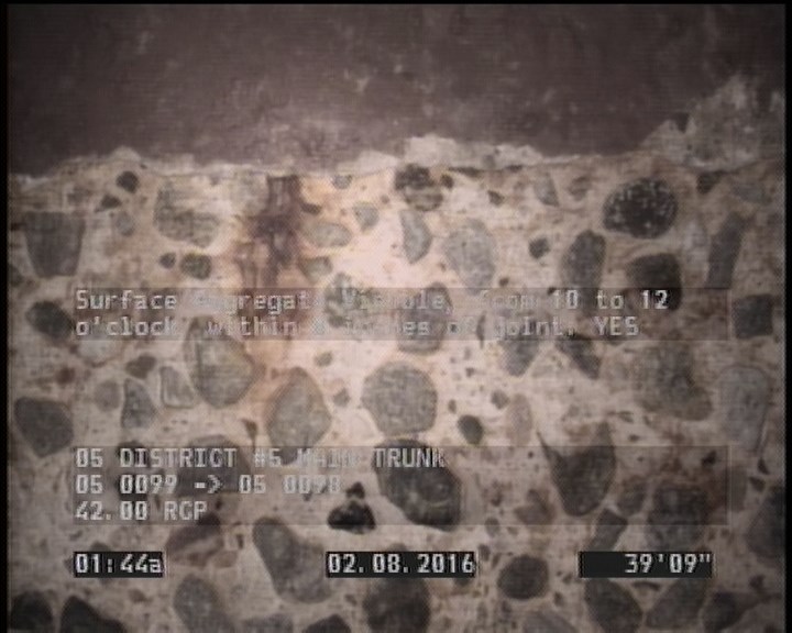 Surface Aggregate Visible, from 10 to 12 o'clock, within 8 inches of joint: YES