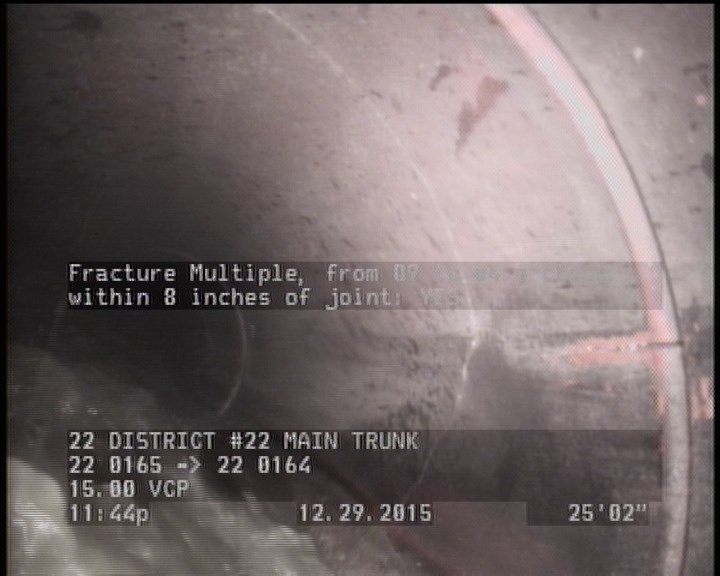 Fracture Multiple, from 09 to 04 o'clock, within 8 inches of joint: YES