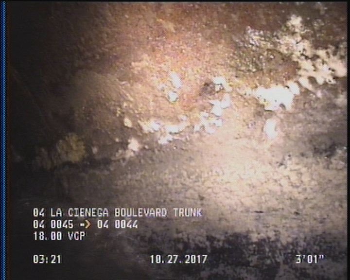 Deposits Attached Grease, 5 %of cross sectional area, from 04 to 08 o'clock, , within 8 inches of joint: YES, Start