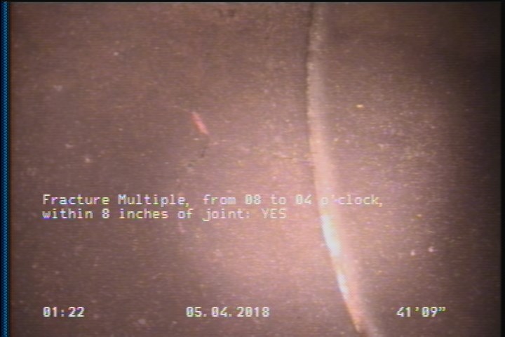 Fracture Multiple, from 08 to 04 o'clock, within 8 inches of joint: YES