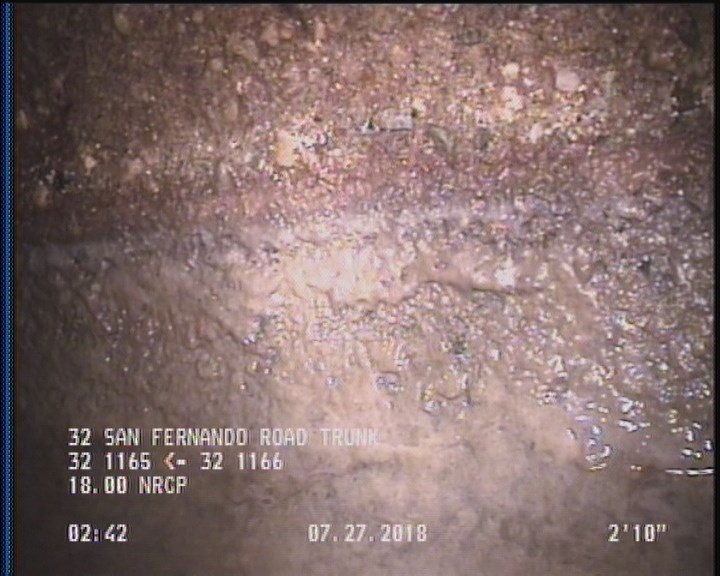 Deposits Attached Grease, 5 %of cross sectional area, from 04 to 08 o'clock, , within 8 inches of joint: YES, Start