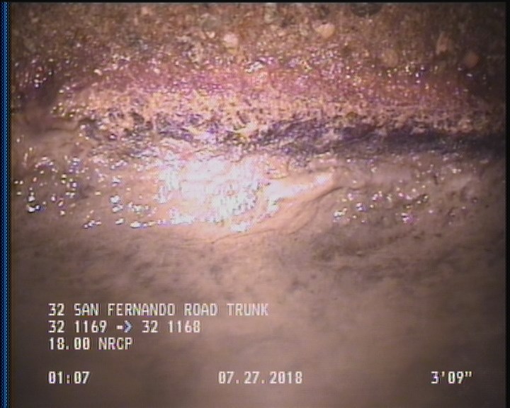 Deposits Attached Grease, 5 %of cross sectional area, from 04 to 08 o'clock, , within 8 inches of joint: YES, Start