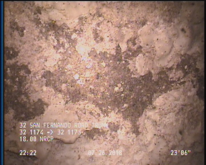 Surface Aggregate Projecting, from 08 to 04 o'clock, within 8 inches of joint: YES, Start