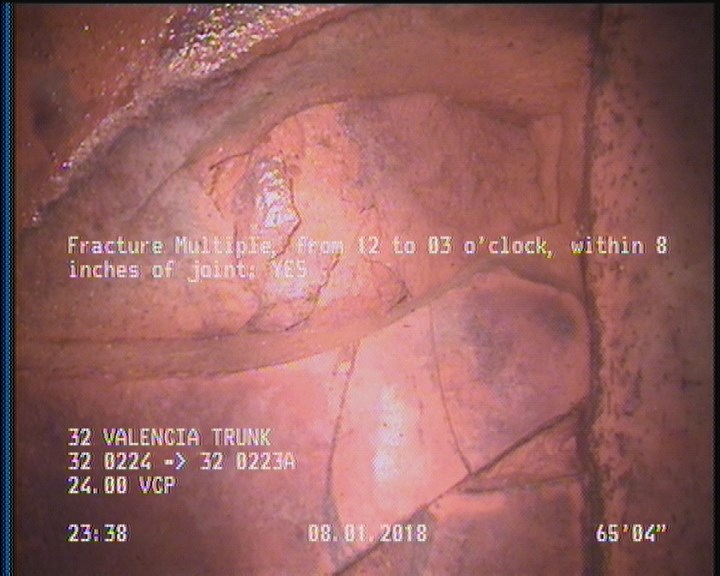 Fracture Multiple, from 12 to 03 o'clock, within 8 inches of joint: YES