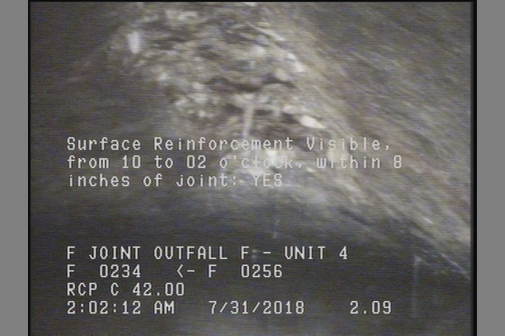 Surface Reinforcement Visible, from 10 to 02 o'clock, within 8 inches of joint: YES