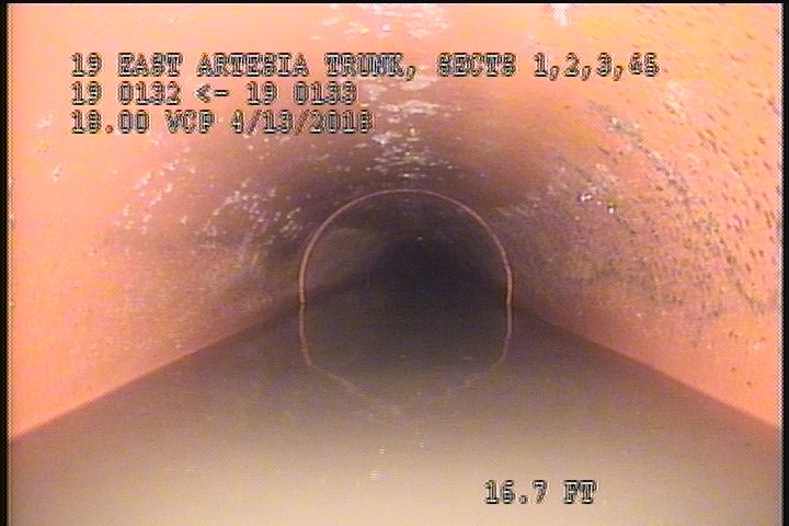 Surface Spalling, from 08 to 04 o'clock, within 8 inches of joint: YES, Start