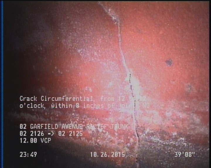 Crack Circumferential, from 12 to 12 o'clock, within 8 inches of joint: NO