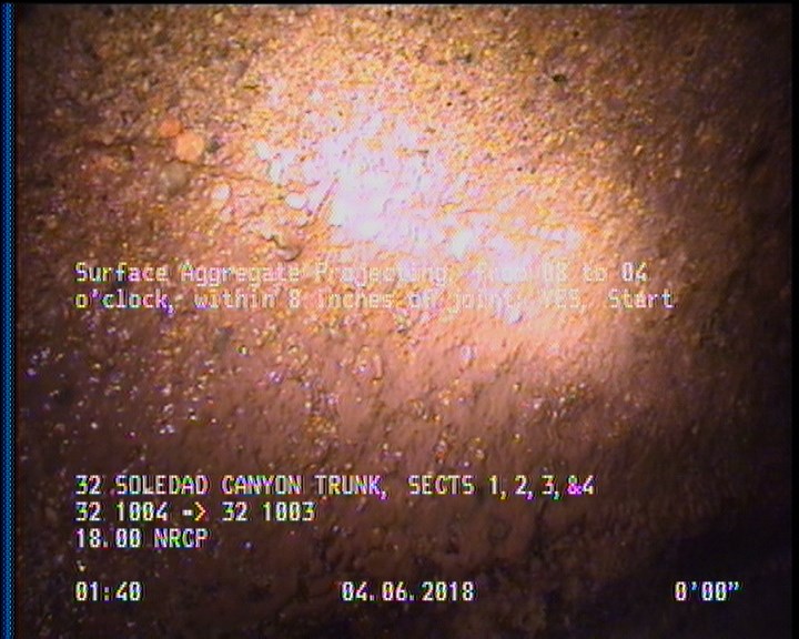 Surface Aggregate Projecting, from 08 to 04 o'clock, within 8 inches of joint: YES, Start