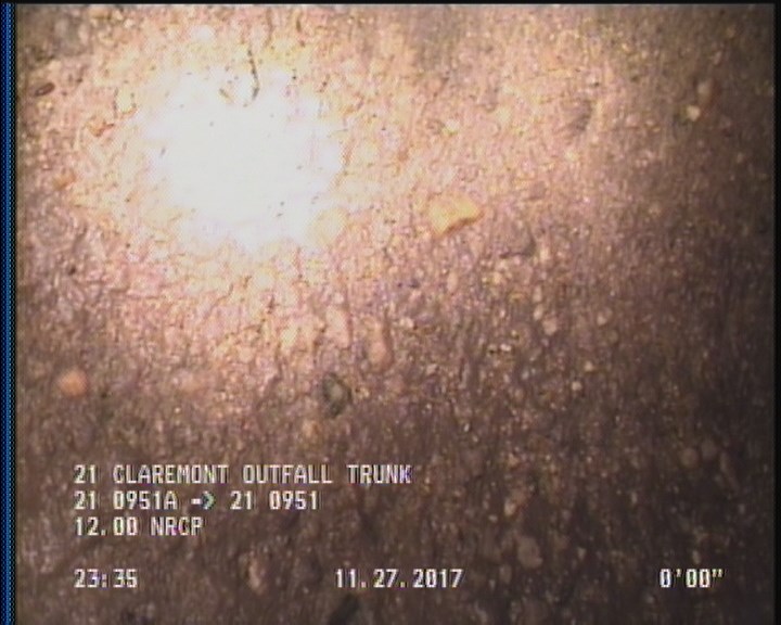 Surface Aggregate Projecting, from 08 to 04 o'clock, within 8 inches of joint: YES, Start