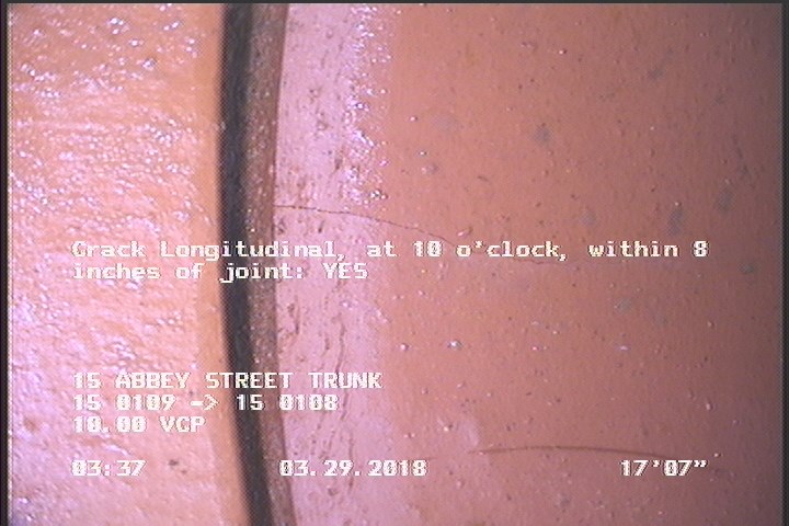 Crack Longitudinal, at 10 o'clock, within 8 inches of joint: YES