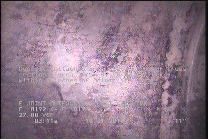 Deposits Attached Encrustation, 5 %of cross sectional area, from 09 to 03 o'clock, , within 8 inches of joint: YES, Start