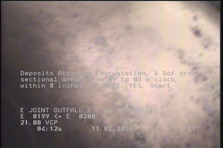 Deposits Attached Encrustation, 5 %of cross sectional area, from 09 to 03 o'clock, , within 8 inches of joint: YES, Start