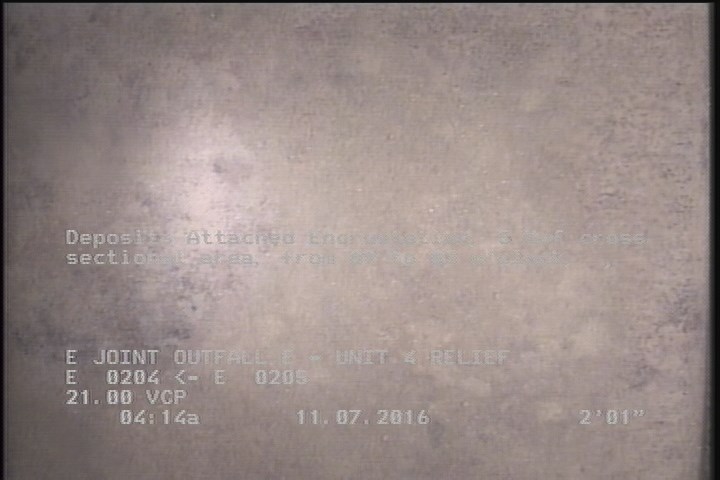 Deposits Attached Encrustation, 5 %of cross sectional area, from 09 to 03 o'clock, , within 8 inches of joint: YES, Start