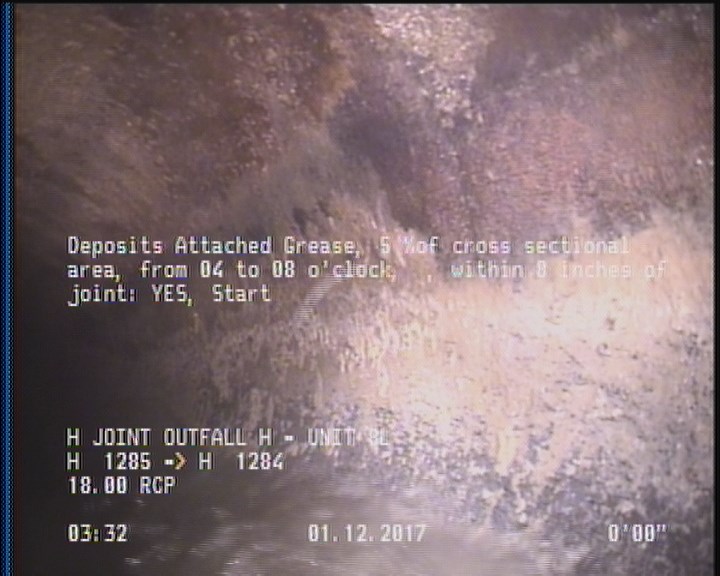 Deposits Attached Grease, 5 %of cross sectional area, from 04 to 08 o'clock, , within 8 inches of joint: YES, Start