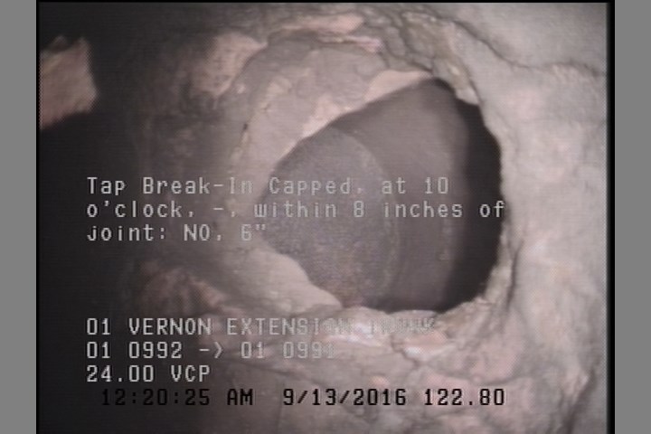 Tap Break-In Capped, at 10 o'clock, -, within 8 inches of joint: NO, 6"