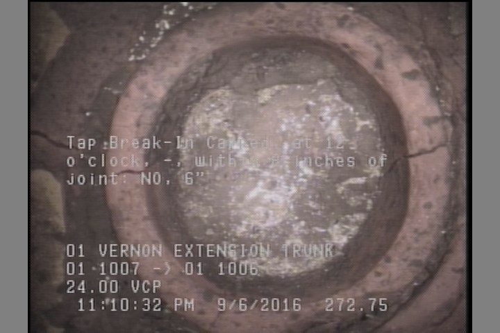 Tap Break-In Capped, at 12 o'clock, -, within 8 inches of joint: NO, 6"