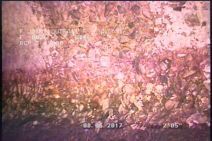 Surface Aggregate Missing, from 09 to 03 o'clock, within 8 inches of joint: YES, Start - SEVERE AGG