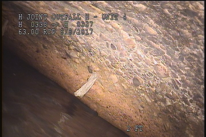 Surface Aggregate Projecting, from 10 to 02 o'clock, within 8 inches of joint: NO