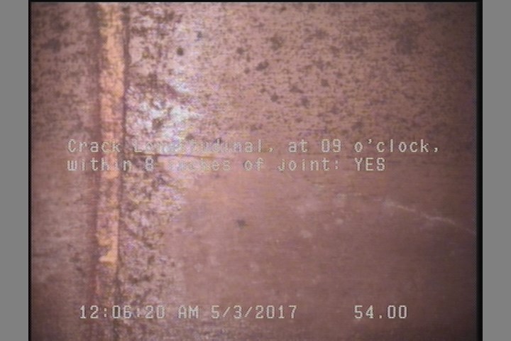 Crack Longitudinal, at 09 o'clock, within 8 inches of joint: YES