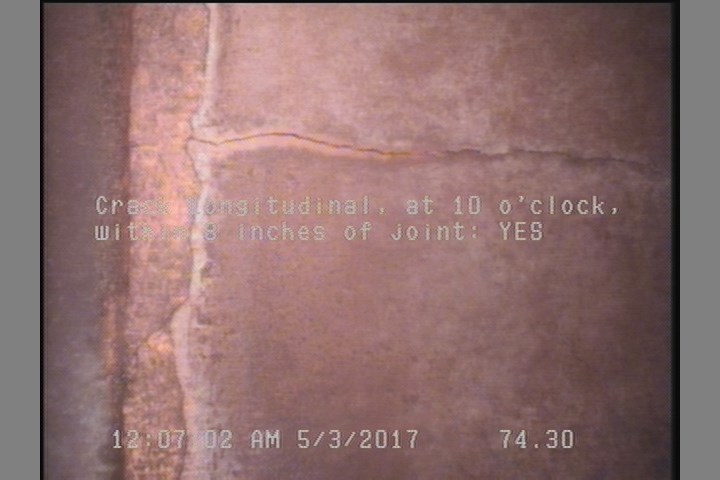 Crack Longitudinal, at 10 o'clock, within 8 inches of joint: YES