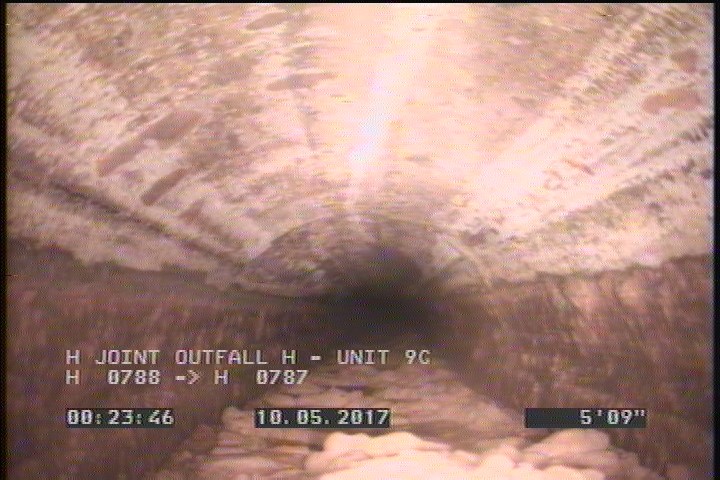 Deposits Attached Grease, 30 %of cross sectional area, from 02 to 10 o'clock, , within 8 inches of joint: YES, Start