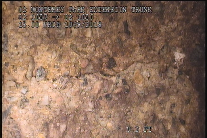 Surface Spalling, from 08 to 04 o'clock, within 8 inches of joint: YES - PEELING CONCRETE SEVERE AGG ATTACHED