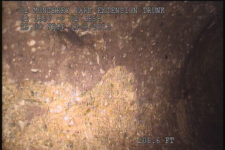 Surface Spalling, from 08 to 04 o'clock, within 8 inches of joint: YES - PEELING CONCRETE SEVERE AGG ATTACHED