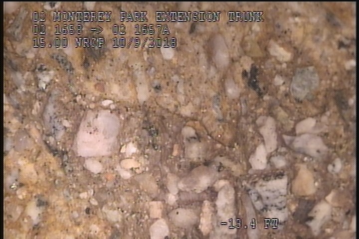 Surface Spalling, from 09 to 03 o'clock, within 8 inches of joint: YES, Start - PEELOING CONCRETE SEVERE AGG ATTACHED