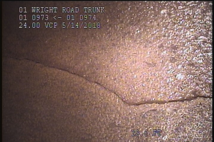 Fracture Spiral, from 11 to 01 o'clock, within 8 inches of joint: YES - SL