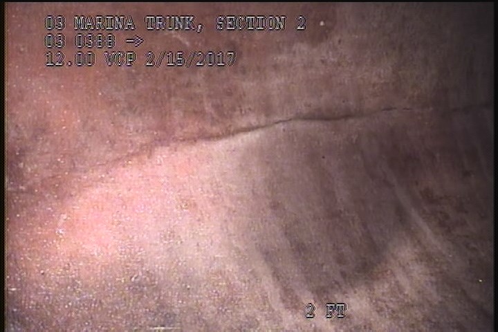 Crack Longitudinal, at 11 o'clock, within 8 inches of joint: YES