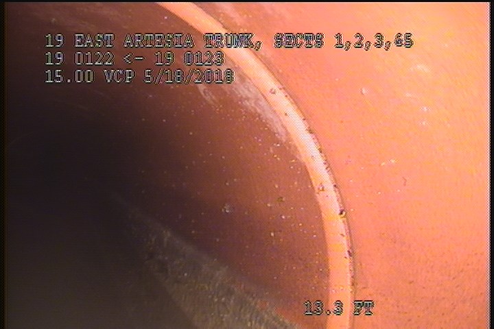Surface Spalling, from 08 to 04 o'clock, within 8 inches of joint: YES, Start