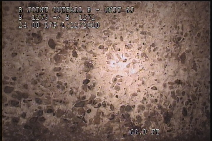Surface Aggregate Projecting, from 08 to 04 o'clock, within 8 inches of joint: NO - SEVERE AGG