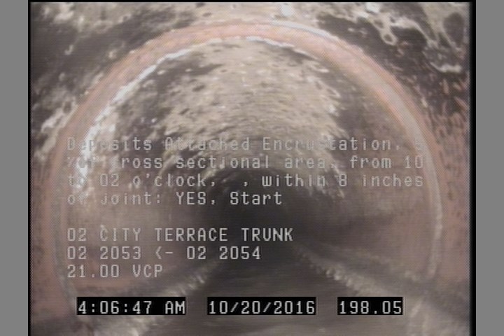 Deposits Attached Encrustation, 5 %of cross sectional area, from 10 to 02 o'clock, , within 8 inches of joint: YES, Start