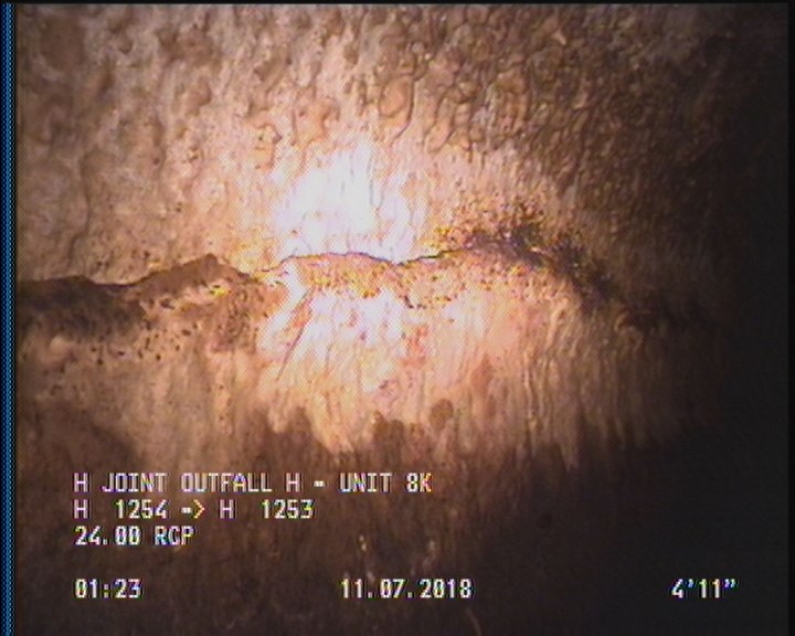 Surface Spalling, from 09 to 03 o'clock, within 8 inches of joint: YES, Start