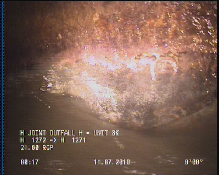 Deposits Attached Grease, 5 %of cross sectional area, from 04 to 08 o'clock, , within 8 inches of joint: YES, Start