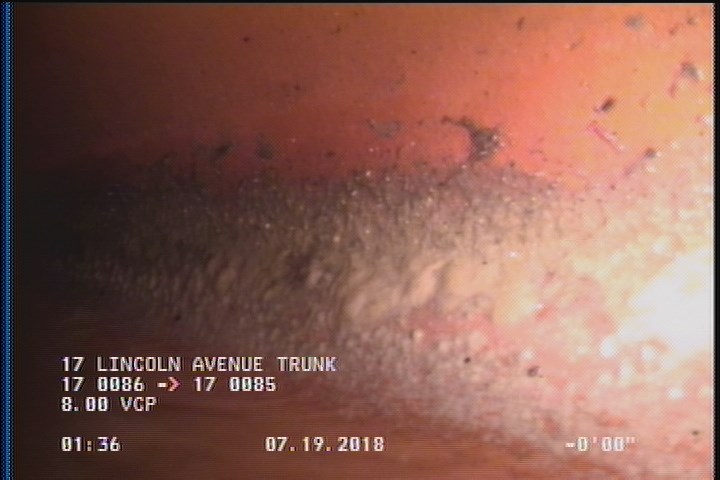 Deposits Attached Grease, 5 %of cross sectional area, from 04 to 08 o'clock, , within 8 inches of joint: YES, Start