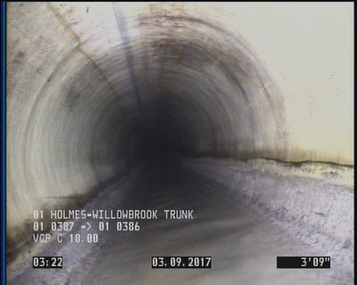 Deposits Attached Grease, 5 %of cross sectional area, from 04 to 08 o'clock, , within 8 inches of joint: NO, Start