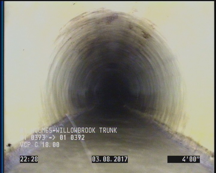 Deposits Attached Grease, 5 %of cross sectional area, from 04 to 08 o'clock, , within 8 inches of joint: YES, Start